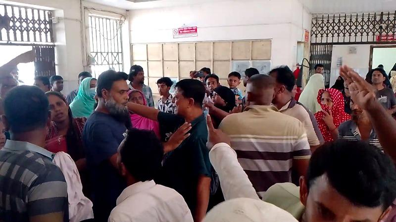 নাটোরে দু’গ্রুপের সংঘর্ষ, নারীসহ আহত ১২